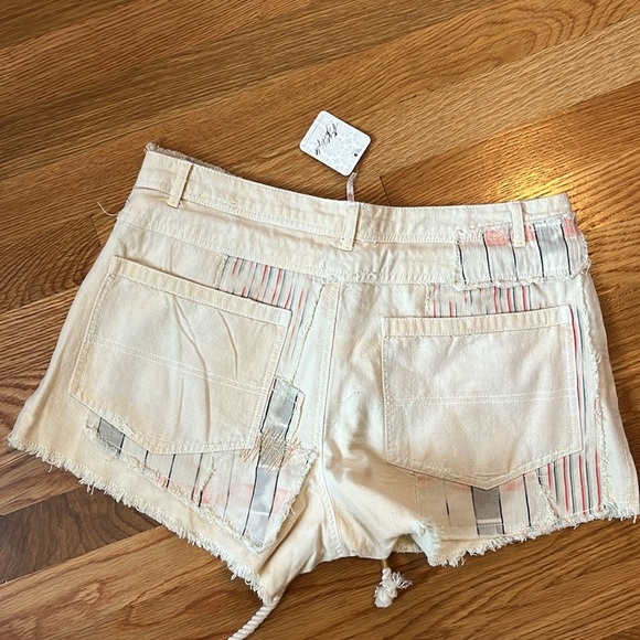 Free People Patchwork Distressed Cotton/Linen Drawstring Shorts Size 4 NWT - Picture 11 of 12